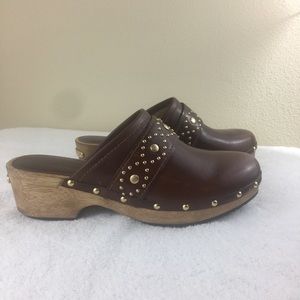 MICHAEL KORS Detailed Clogs